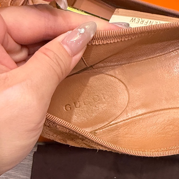 Gucci Peach Suede GG Logo Ballet Flats with Bow - Picture 11 of 12